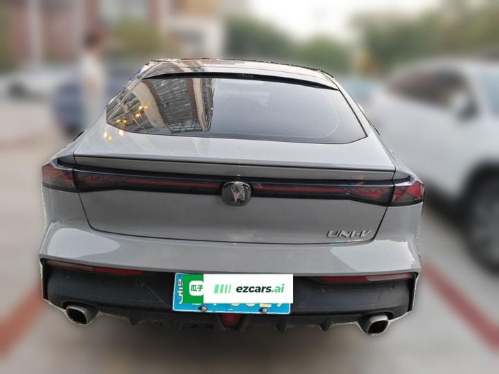 UNI-V 2022 1.5T Premium photo 5