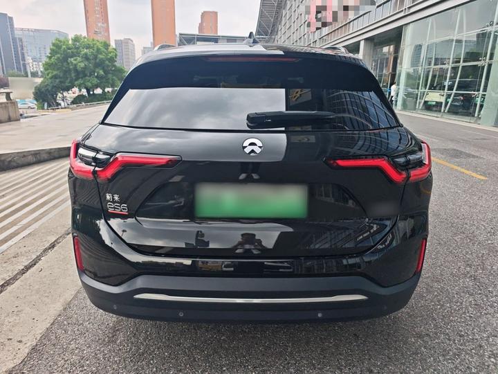 ES6 2020 610KM Performance photo 3