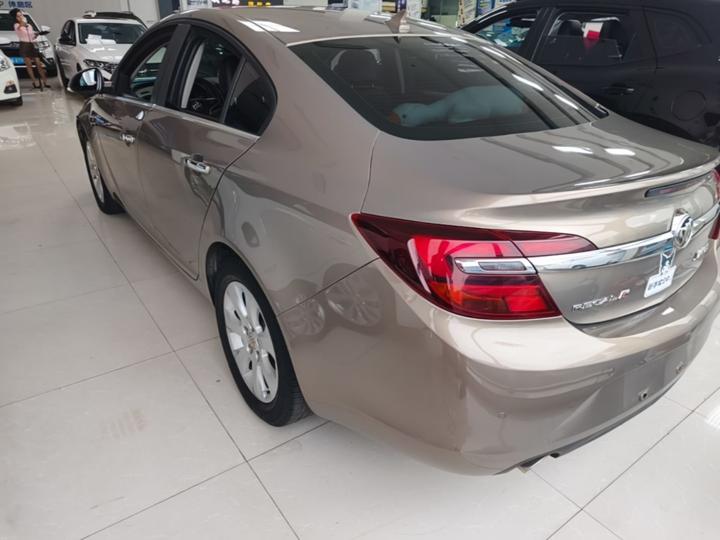 Regal 2015 1.6T Elite Tech photo 4