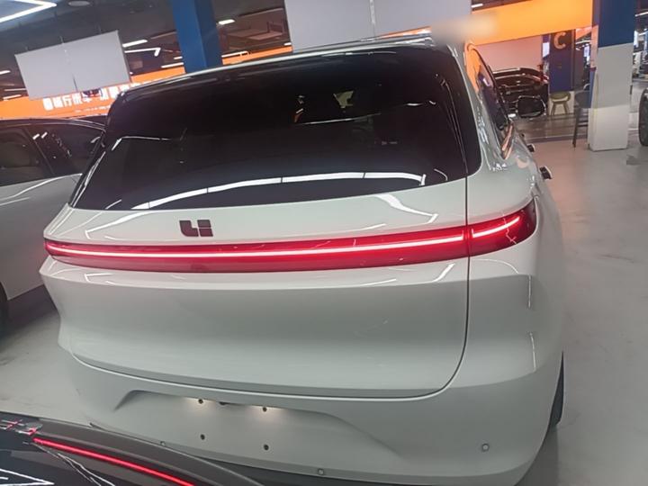Li Auto L6 2024 Pro photo 5