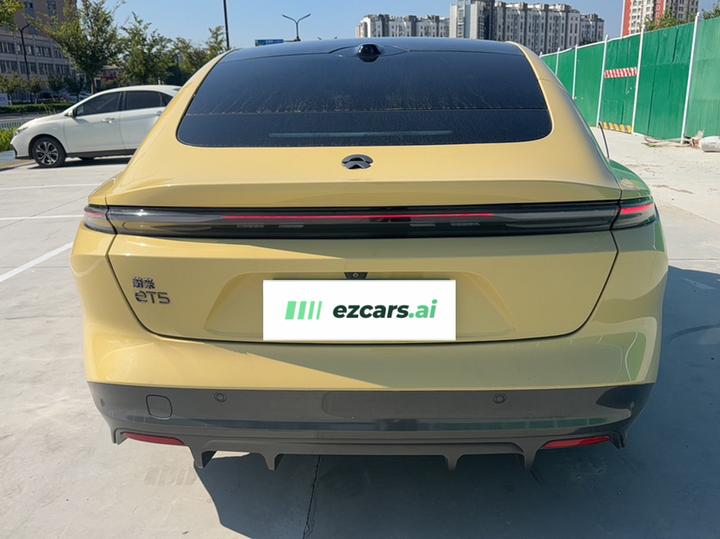 ET5 2022 75kWh photo 2