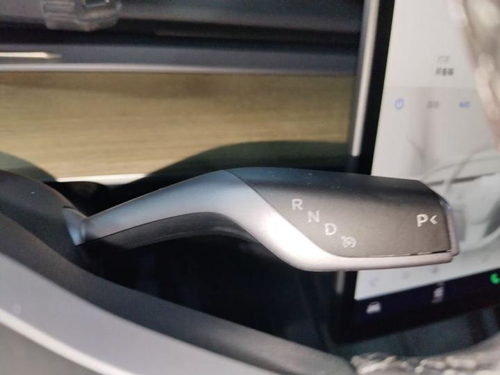 Model Y 2022 Facelift RWD photo 5