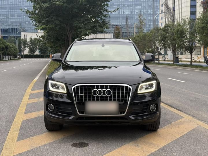 Q5 2017 40 TFSI Tech photo 2