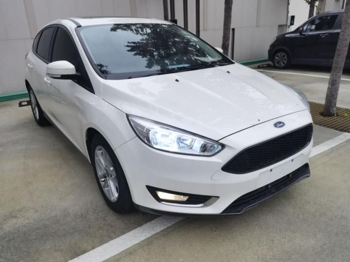 Focus 2015 Hatchback EcoBoost 125 MT photo 3