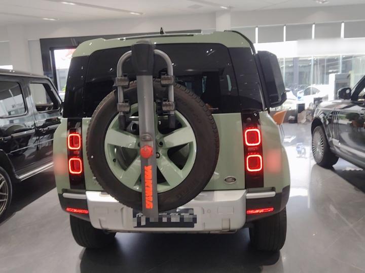 Defender 2023 110 3.0T P400 75 photo 5