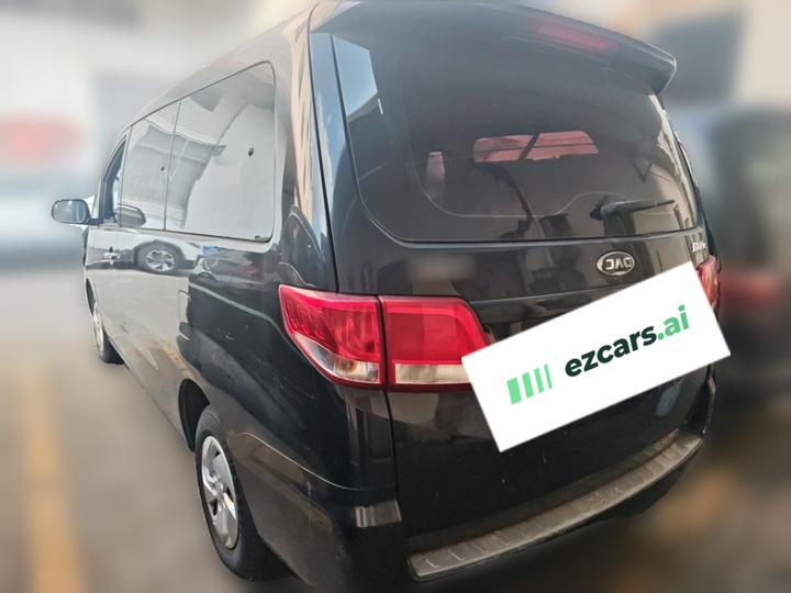 Refine M4 2016 2.0L MT Comfort photo 4