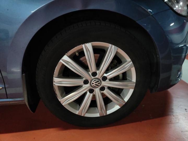 2018 L 280TSI DSG 7-Seater photo 8