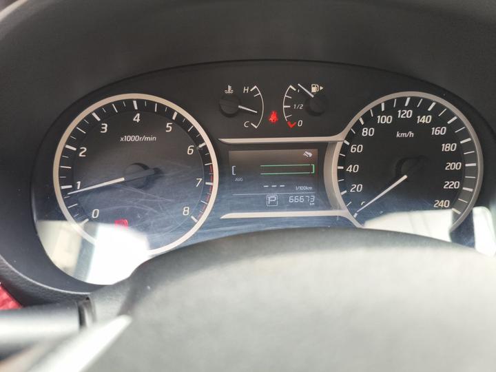 2016 1.6L CVT photo 4