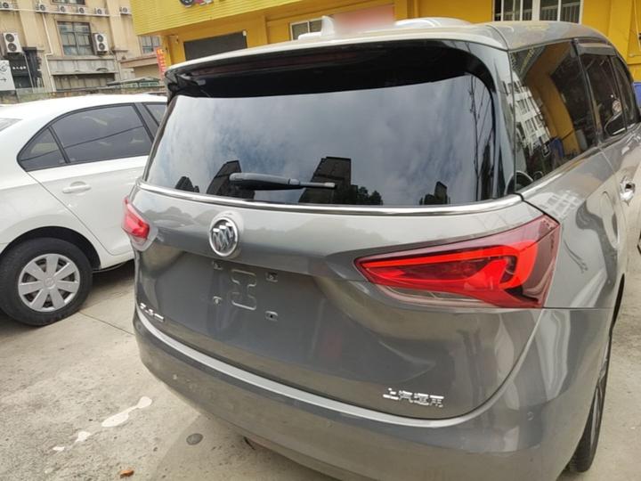 GL6 2019 18T 6-Seater Premium China VI photo 3