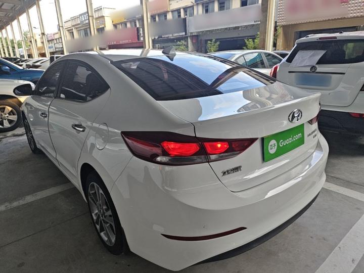 Elantra 2016 1.6L AT Smart Elite photo 4