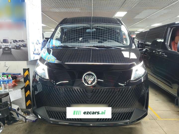 View V EV 2024 Long Wheelbase 7-Seater 77.28kwh photo 2