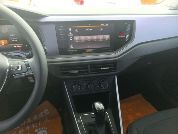Polo 2023 Facelift Plus 1.5L AT photo 8