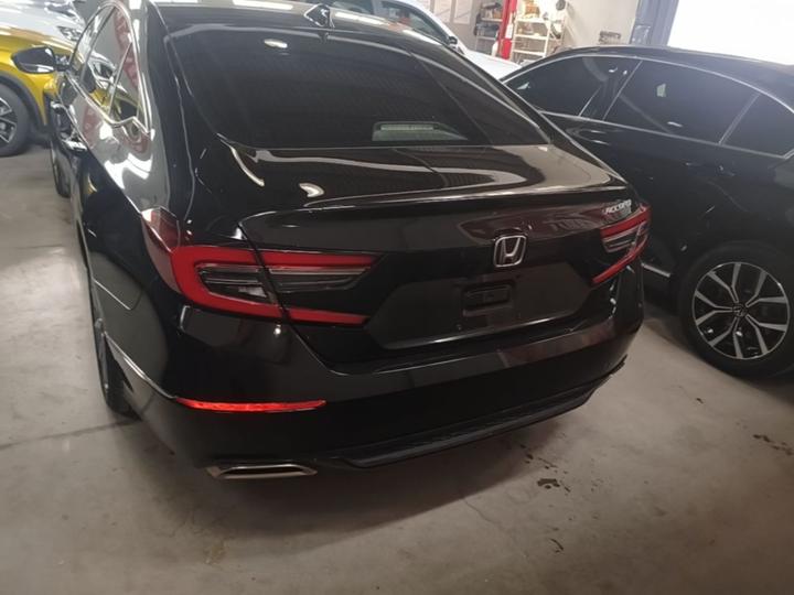 Accord 2022 260TURBO Luxury photo 3