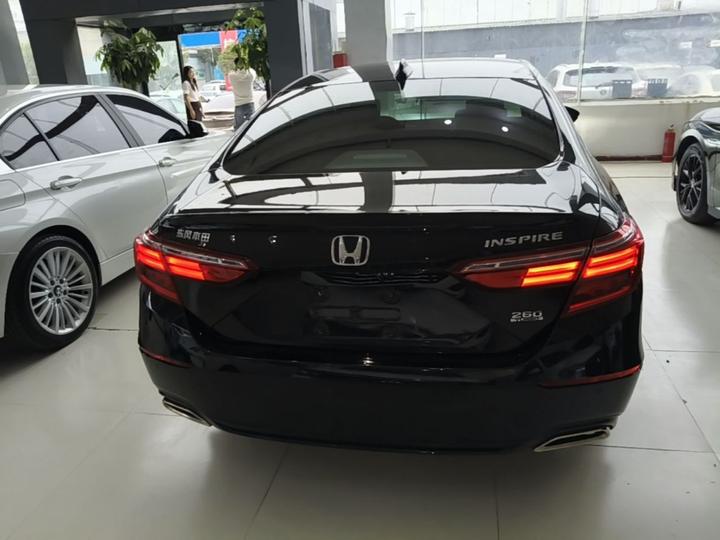 2022 260TURBO Elegant photo 5