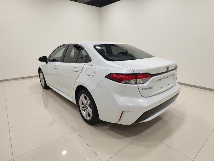 Levin 2021 Hybrid 1.8H E-CVT Luxury photo 4