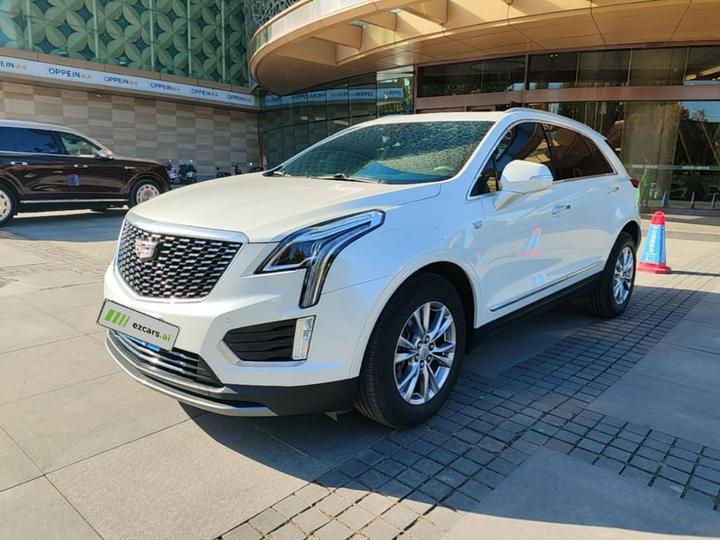 XT5 2021 28T Luxury