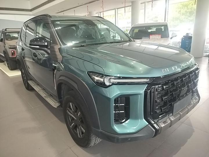 MAXUS 2023 2.0T Luxury 6-Seater photo 3