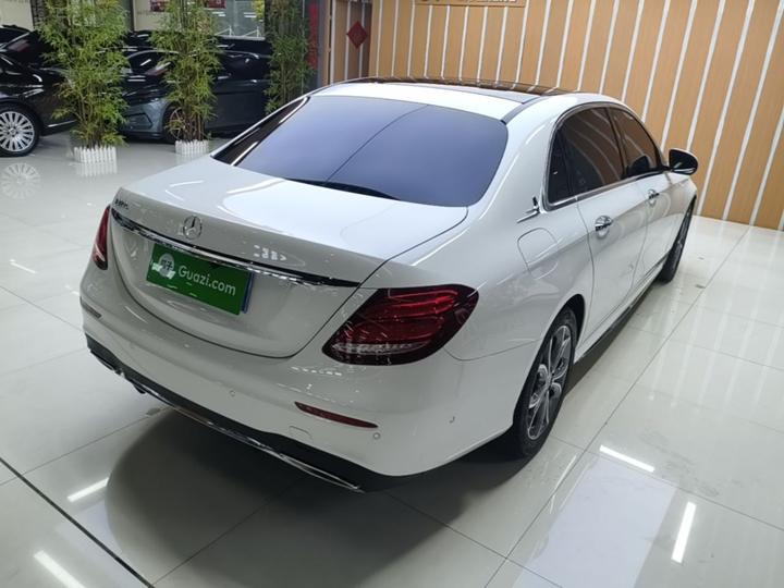 E-Class 2020 E 300 L Sport Luxury photo 4
