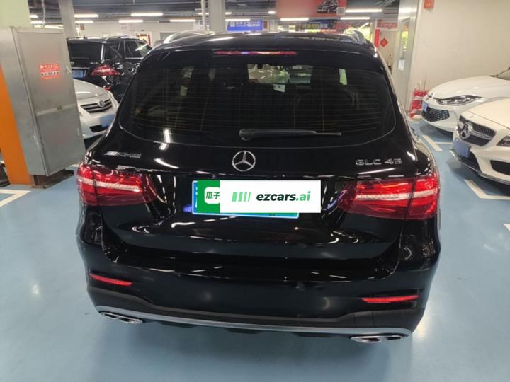 GLC AMG 2017 AMG GLC 43 4MATIC photo 3