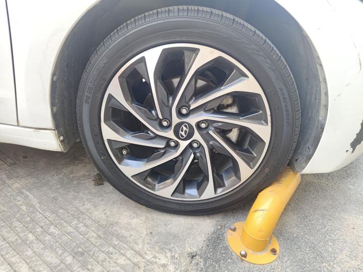 Elantra 2019 1.4T DCT photo 8