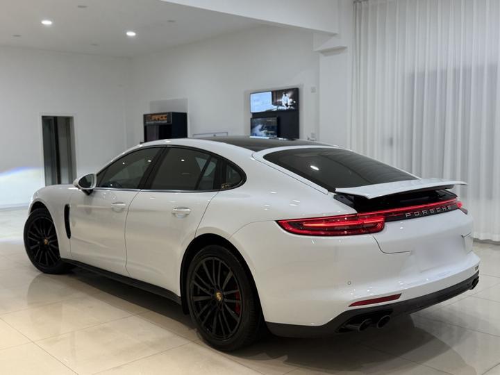 2017 Panamera 3.0T photo 4