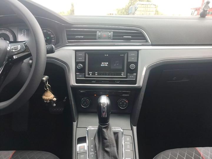 Lamando 2019 230TSI DSG China VI photo 8