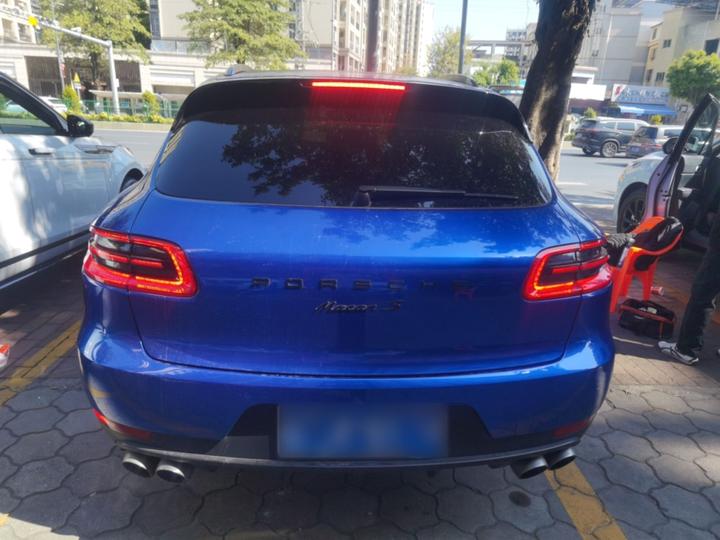 2017 Macan S 3.0T photo 3