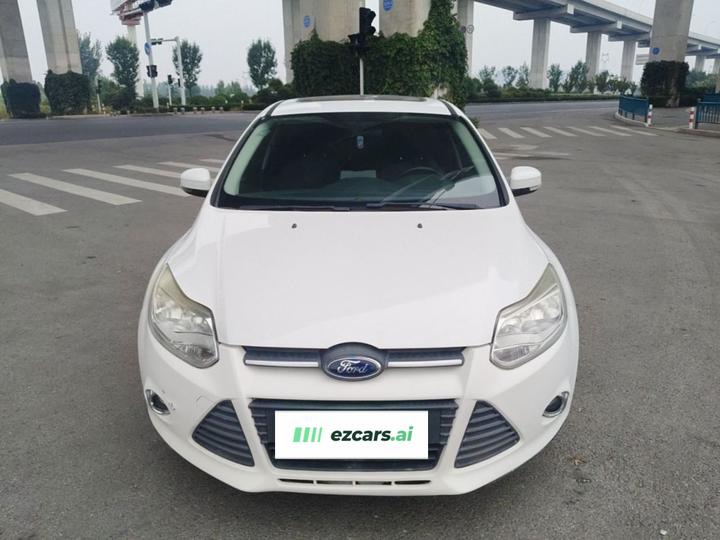 Focus 2012 Hatchback 1.6L AT photo 2