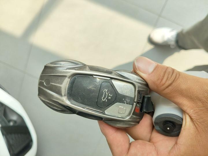 A4L 2022 40 TFSI Luxury Dynamic photo 8