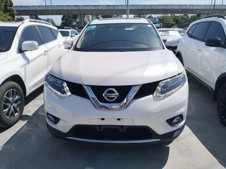 X-Trail 2014 2.0L CVT Comfort 2WD photo 2