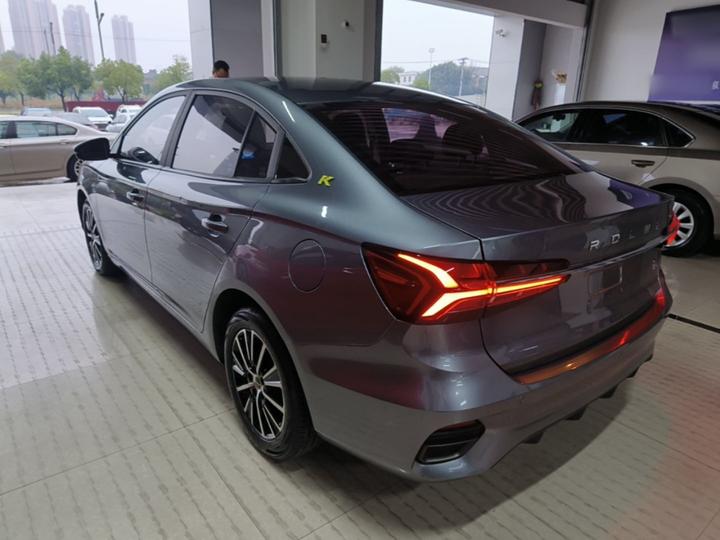 i5 2021 1.5L CVT Platinum photo 4