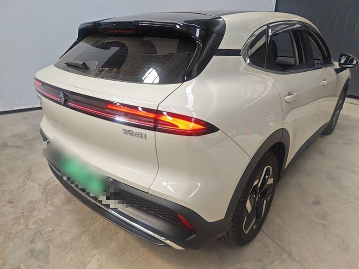 2026 600km EV Standard photo 6