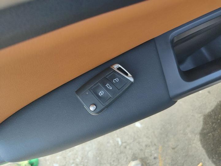 Bora 2023 200TSI DSG photo 8