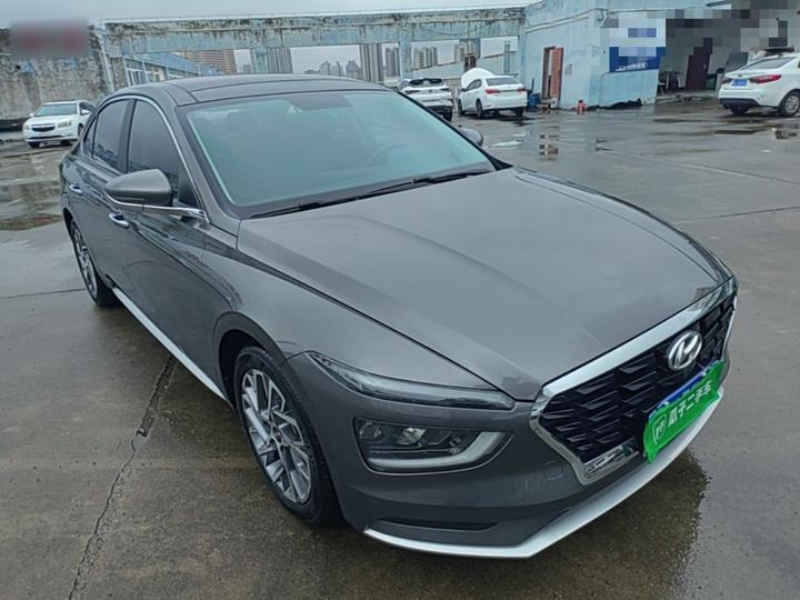 Mistra 2021 1.8L CVT GLX Elite photo 3