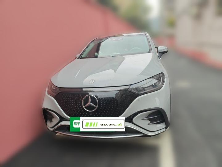 EQE SUV 2023 350 4MATIC Luxury photo 2