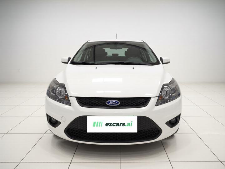 Focus 2013 Hatchback Classic 1.8L AT Anniversary Edition photo 2