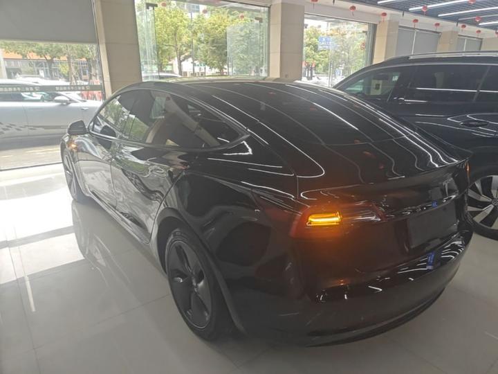 Model 3 2022 RWD photo 4