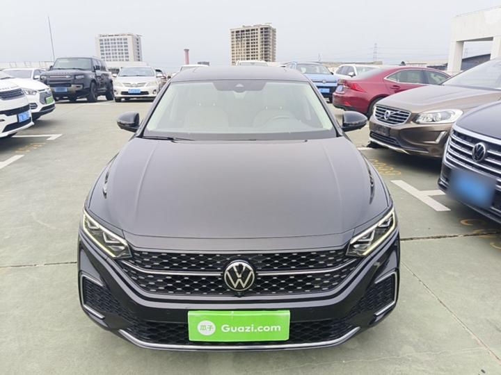 Passat 2023 330TSI Premium photo 2