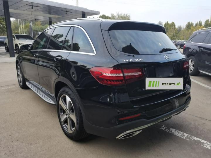 GLC 2017 GLC 300 4MATIC Dynamic photo 4