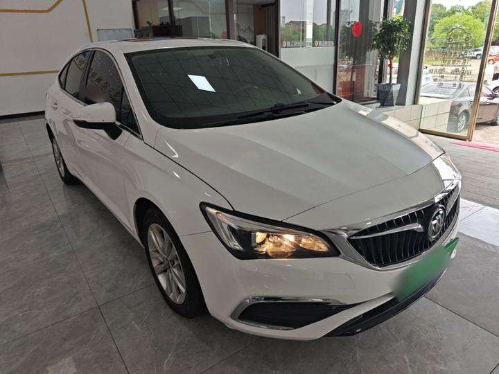 Verano 2018 Sedan 20T DCT Leading photo 3