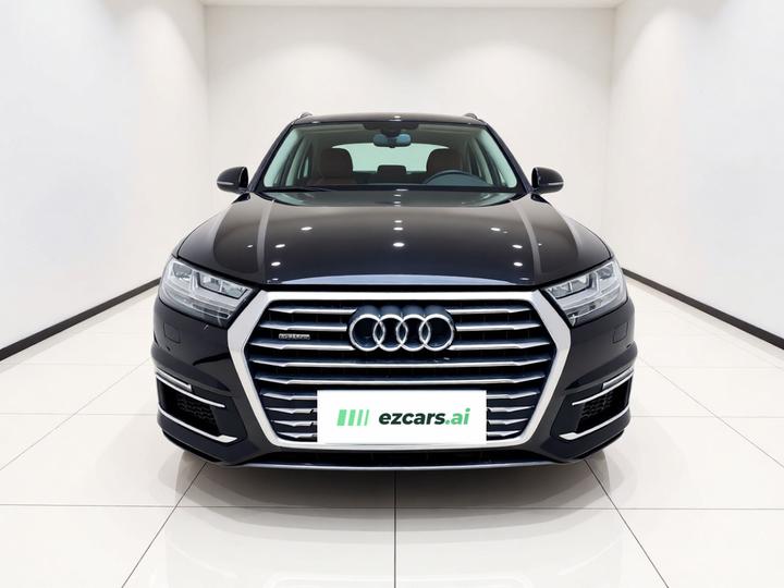 Q7 EV 2019 55 e-tron photo 2
