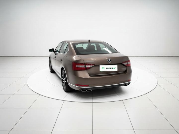 Superb 2016 TSI330 DSG photo 4
