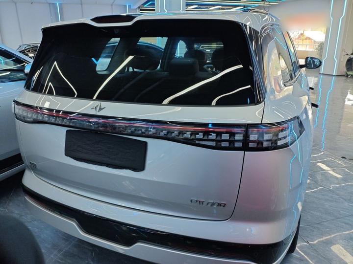 Yipai eπ008 2025 210Ultra EREV 5-Seater photo 4
