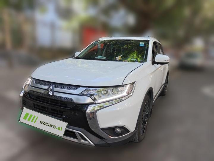 Outlander 2019 2.0L RWD Enjoy 7-Seater China VI