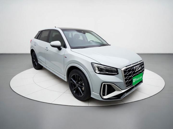 Q2L 2022 35 TFSI Progressive Dynamic photo 3