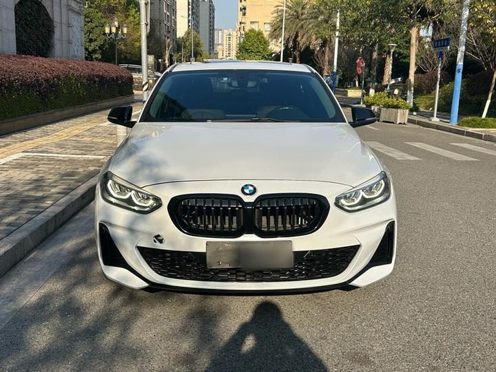 1 Series 2021 120i M Sport photo 2
