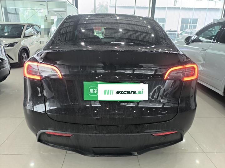 Model Y 2022 RWD photo 5