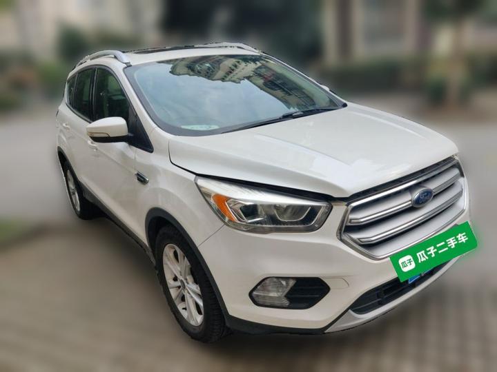 Kuga 2018 Facelift EcoBoost 180 RWD photo 3