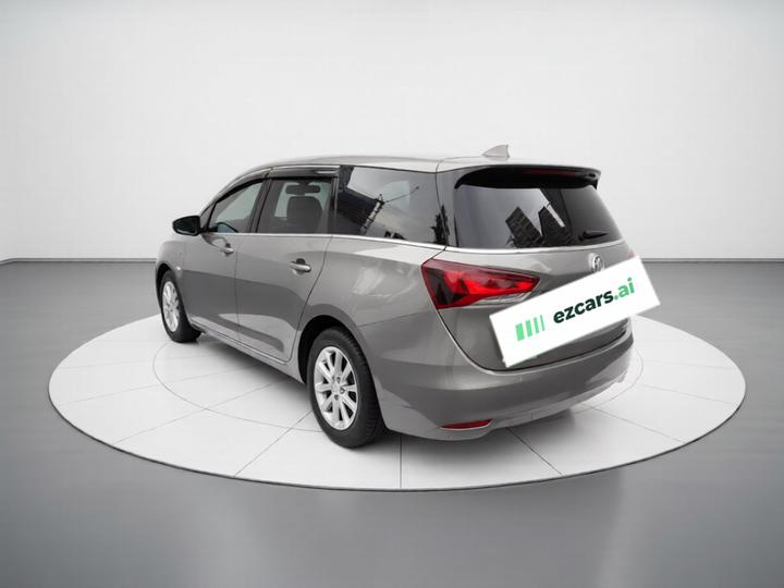 GL6 2018 18T 6-Seater Elite photo 4