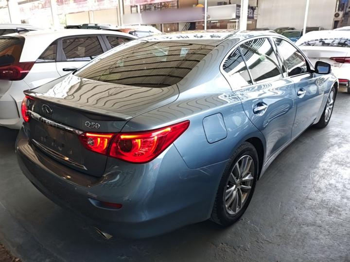 Q50 2014 2.0T Comfort photo 4